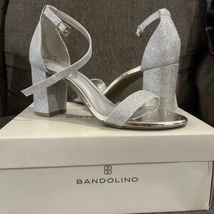 Bandolino Women’s Formal Heels Silver Size 7.5